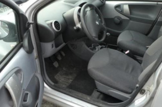 Serrure avant droit PEUGEOT 107