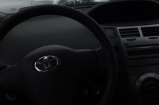 Moteur essuie glace arriere TOYOTA YARIS 2