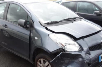 Serrure arriere droit TOYOTA YARIS 2