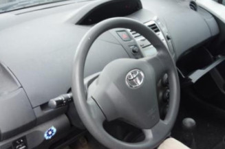 Serrure arriere droit TOYOTA YARIS 2