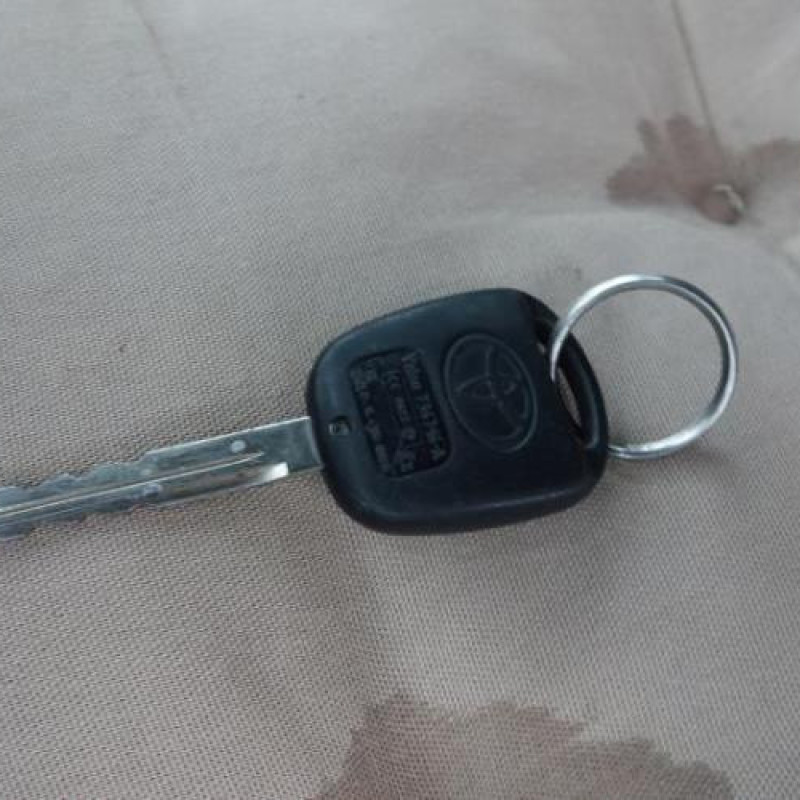 Serrure arriere droit TOYOTA YARIS 2 Photo n°18