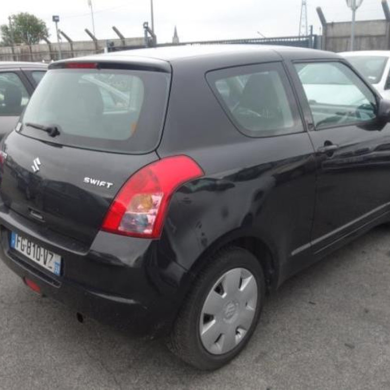 Porte avant droit SUZUKI SWIFT 3 Photo n°5