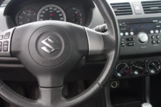 Porte avant droit SUZUKI SWIFT 3