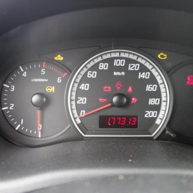 Pretensionneur de ceinture avant droit SUZUKI SWIFT 3 Photo n°13