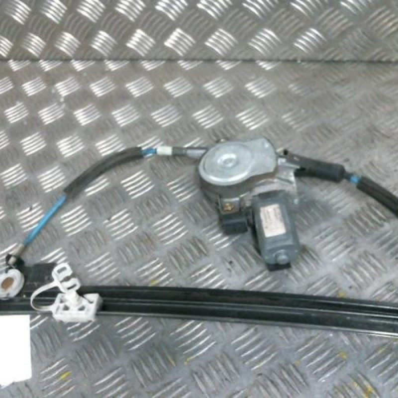 Leve vitre electrique avant droit ALFA ROMEO 147 Photo n°1