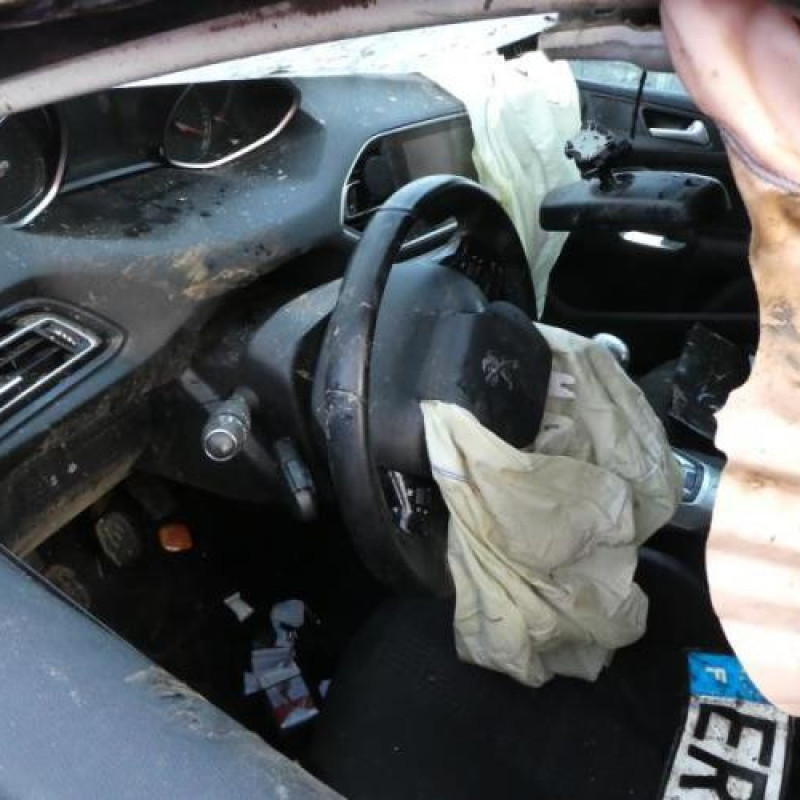 Moteur essuie glace arriere PEUGEOT 308 2 Photo n°9