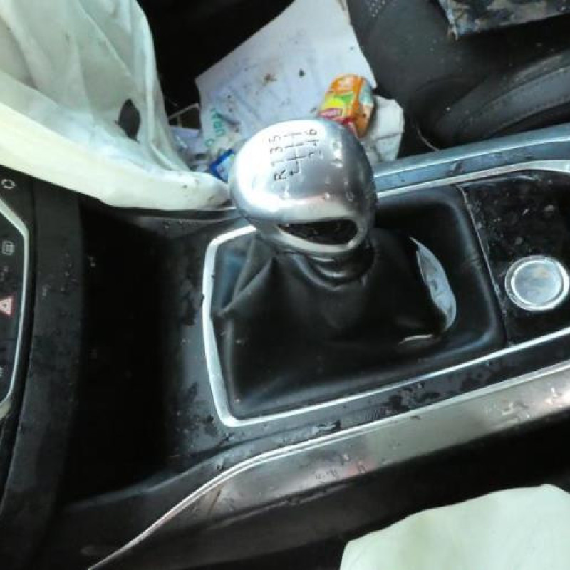 Moteur essuie glace arriere PEUGEOT 308 2 Photo n°18