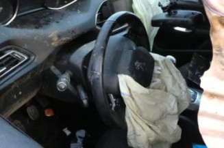 Serrure arriere droit PEUGEOT 308 2