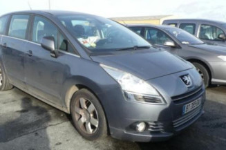 Moteur essuie glace avant droit PEUGEOT 5008 1