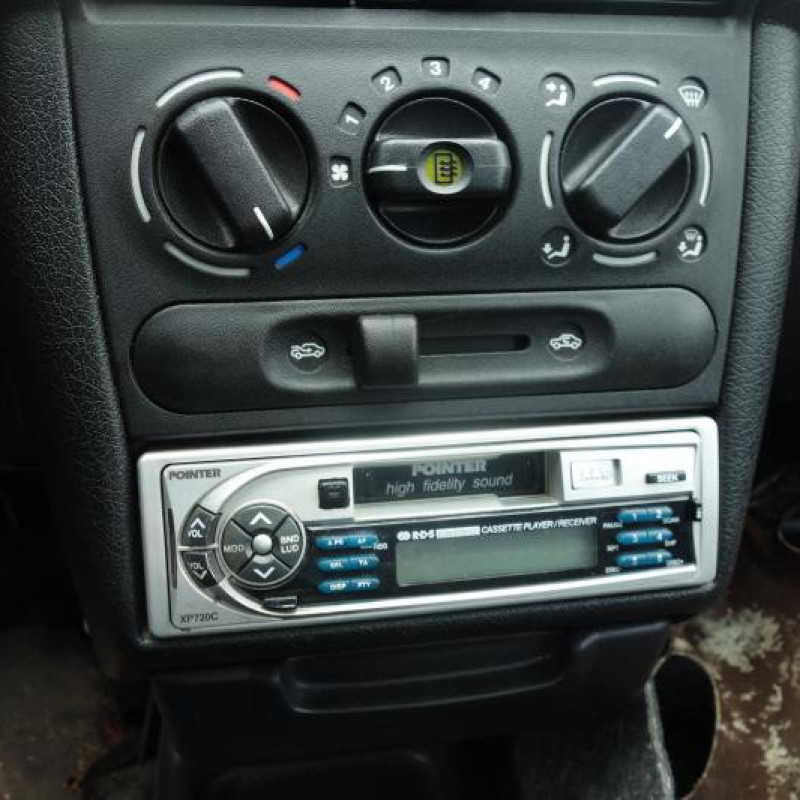 Porte avant droit OPEL CORSA B Photo n°8