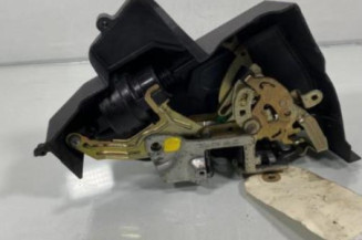 Serrure arriere droit MERCEDES CLASSE E 210