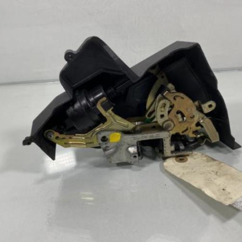 Serrure arriere droit MERCEDES CLASSE E 210 Photo n°3