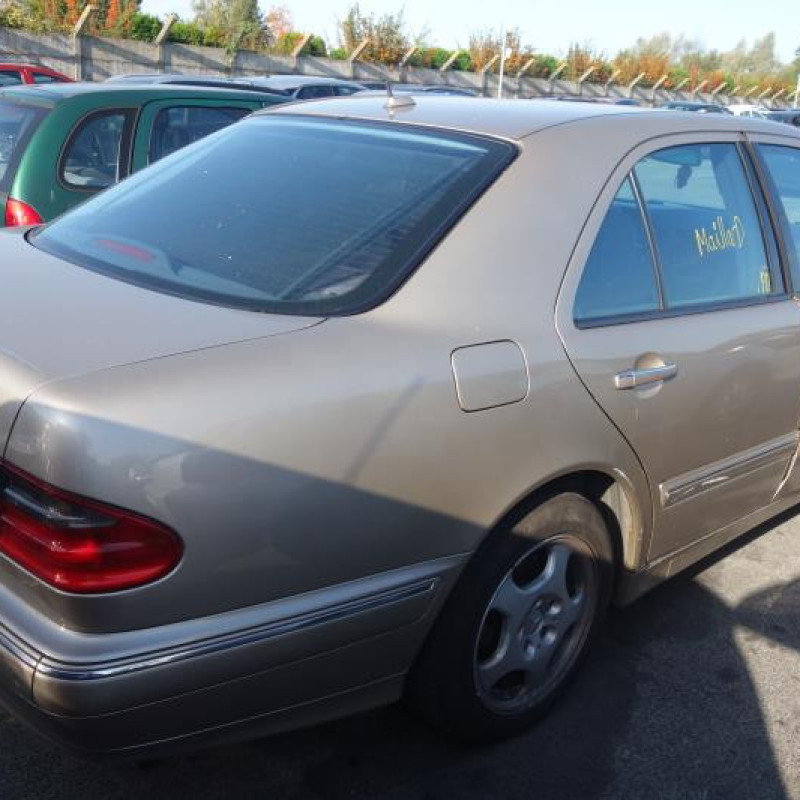 Serrure arriere droit MERCEDES CLASSE E 210 Photo n°6
