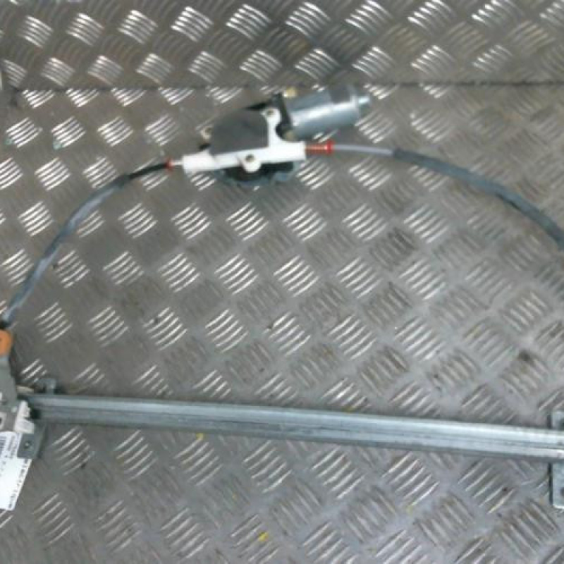 Leve vitre electrique avant droit NISSAN TERRANO 2 Photo n°1