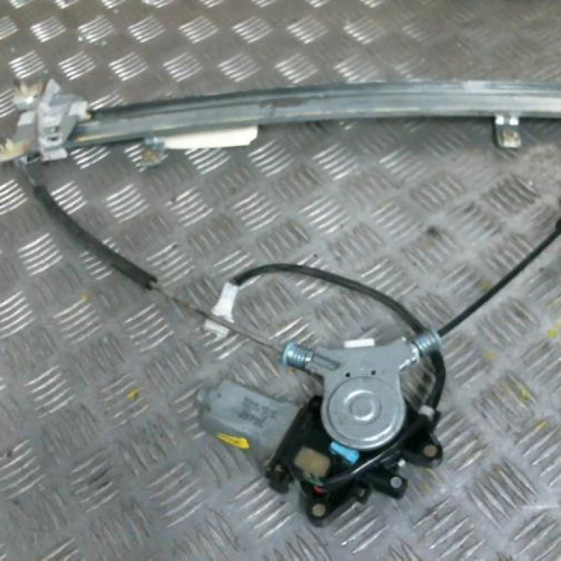 Leve vitre electrique avant gauche SUZUKI GRAND VITARA 1 Photo n°1