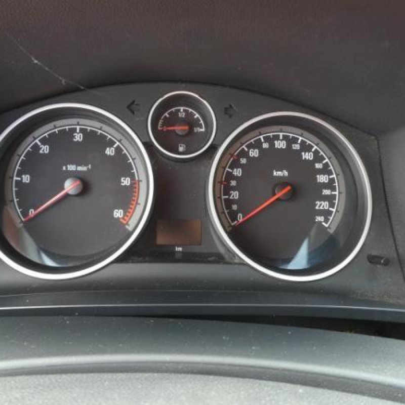 Calandre OPEL ZAFIRA B Photo n°9