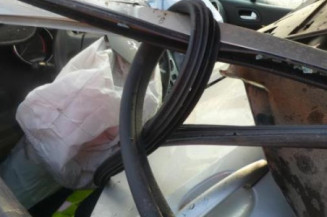 Serrure arriere droit PEUGEOT 308 1