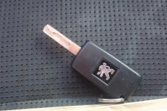 Com (Bloc Contacteur Tournant+Commodo Essuie Glace+Commodo Phare) PEUGEOT 3008 1