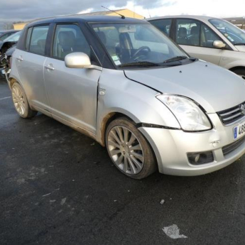 Porte arriere droit SUZUKI SWIFT 3 Photo n°4