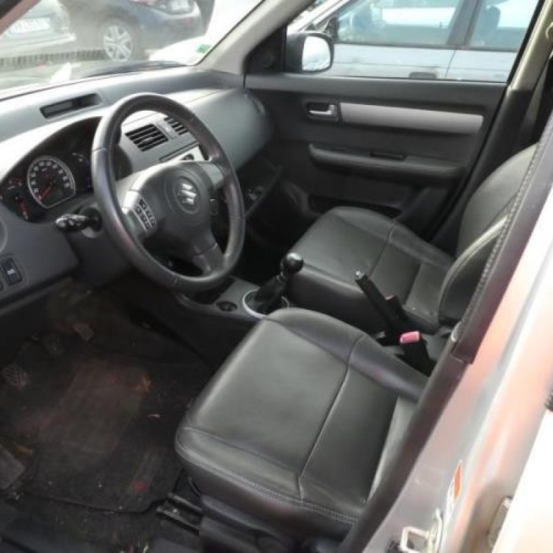 Porte arriere droit SUZUKI SWIFT 3 Photo n°7