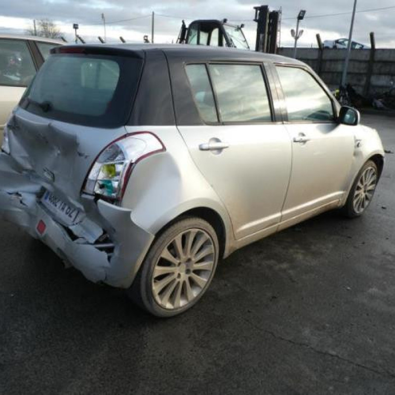 Porte arriere gauche SUZUKI SWIFT 3 Photo n°5
