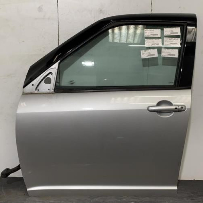 Porte avant gauche SUZUKI SWIFT 3 Photo n°1
