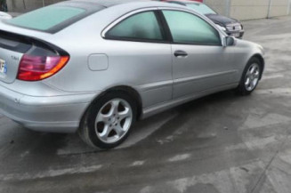 Porte avant droit MERCEDES CLASSE C 203 COUPE SPORT