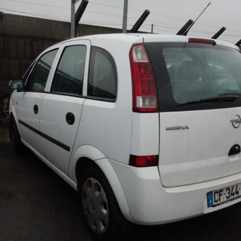 Feu arriere principal droit (feux) OPEL MERIVA A Photo n°6