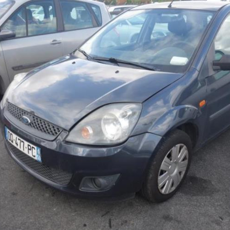 Feu arriere principal droit (feux) FORD FIESTA 5 Photo n°3