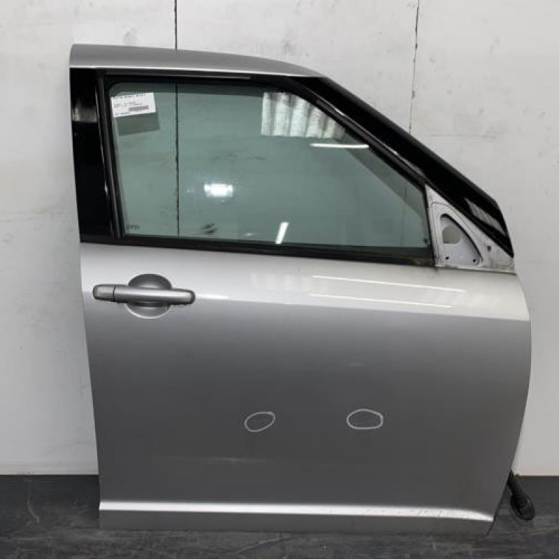 Porte avant droit SUZUKI SWIFT 3 Photo n°1