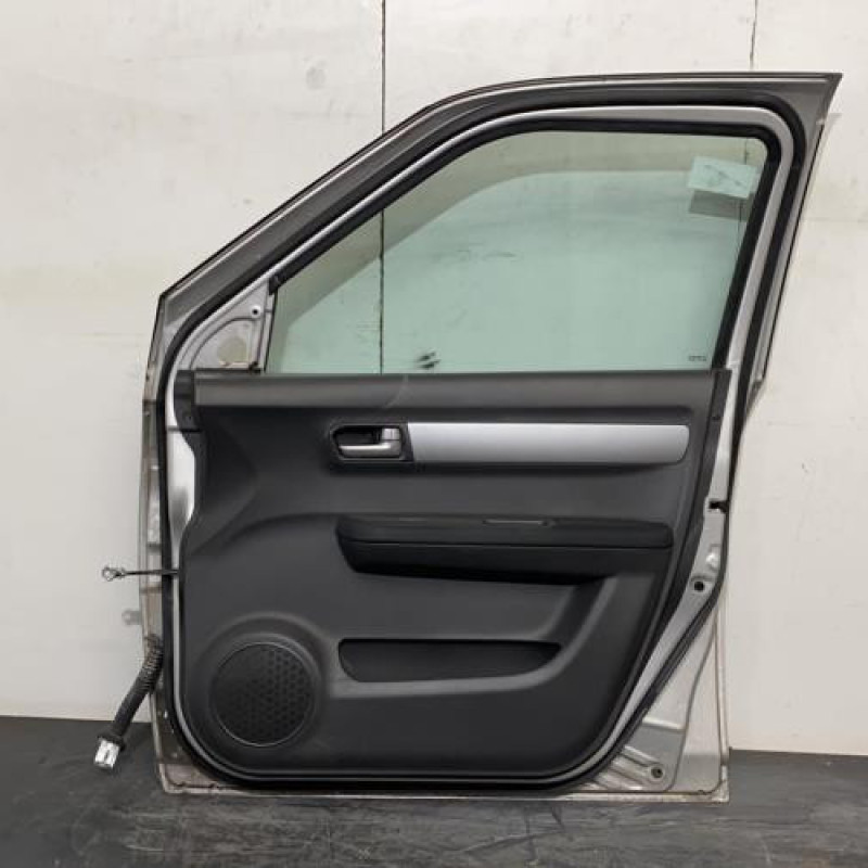 Porte avant droit SUZUKI SWIFT 3 Photo n°3