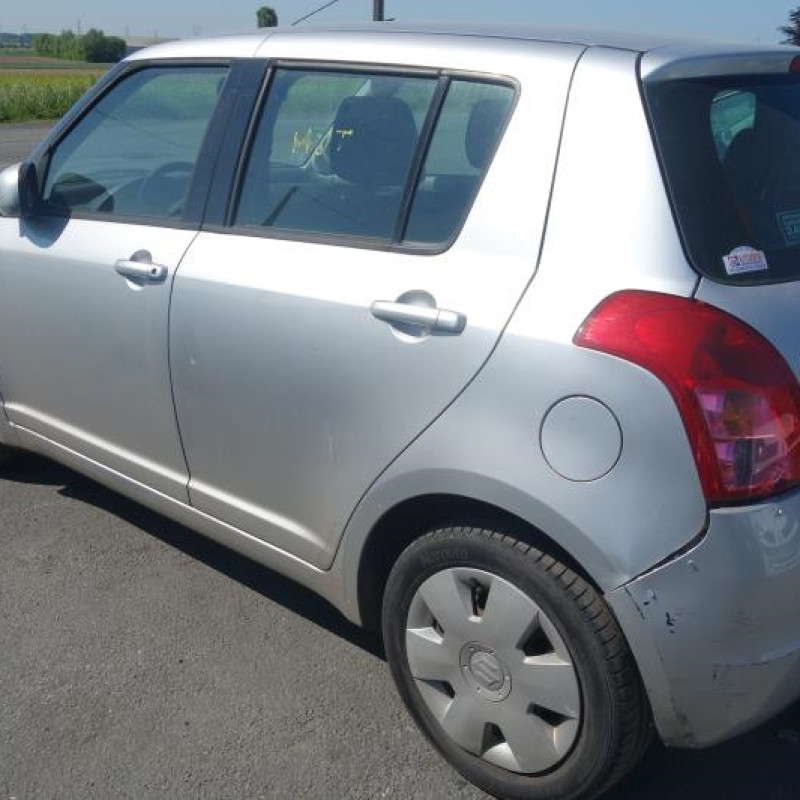 Porte avant gauche SUZUKI SWIFT 3 Photo n°6