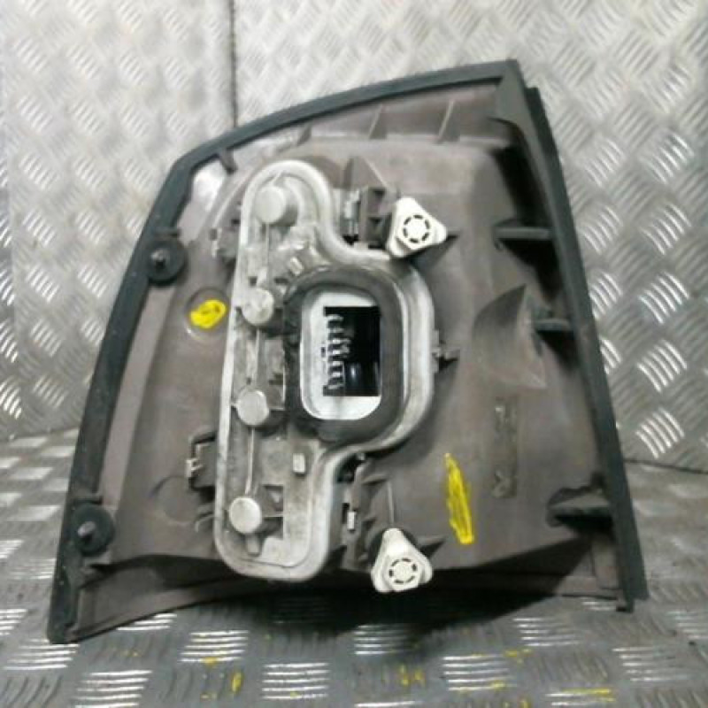 Feu arriere principal droit (feux) OPEL ASTRA G Photo n°2
