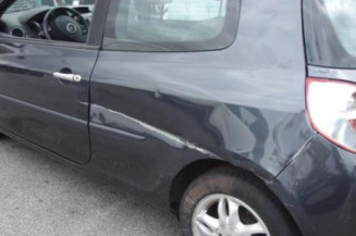 Capot RENAULT CLIO 3