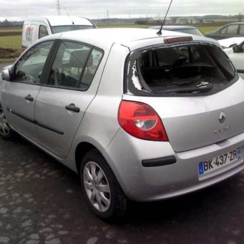 Moteur essuie glace arriere RENAULT CLIO 3 Photo n°6