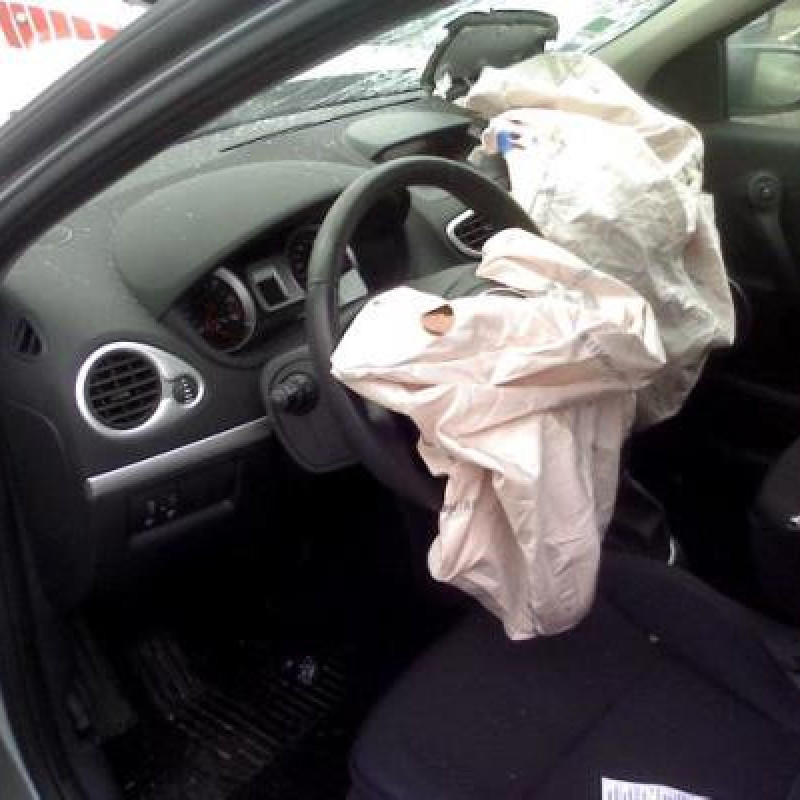 Moteur essuie glace arriere RENAULT CLIO 3 Photo n°7