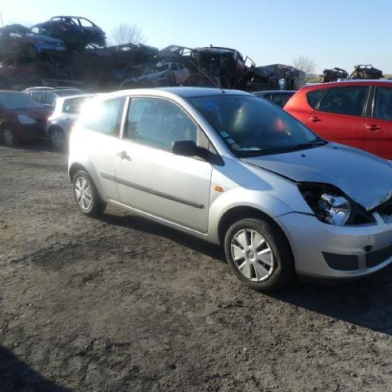 Feu arriere principal droit (feux) FORD FIESTA 5 Photo n°4