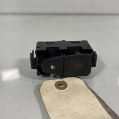Bouton de warning DACIA LODGY Photo n°1