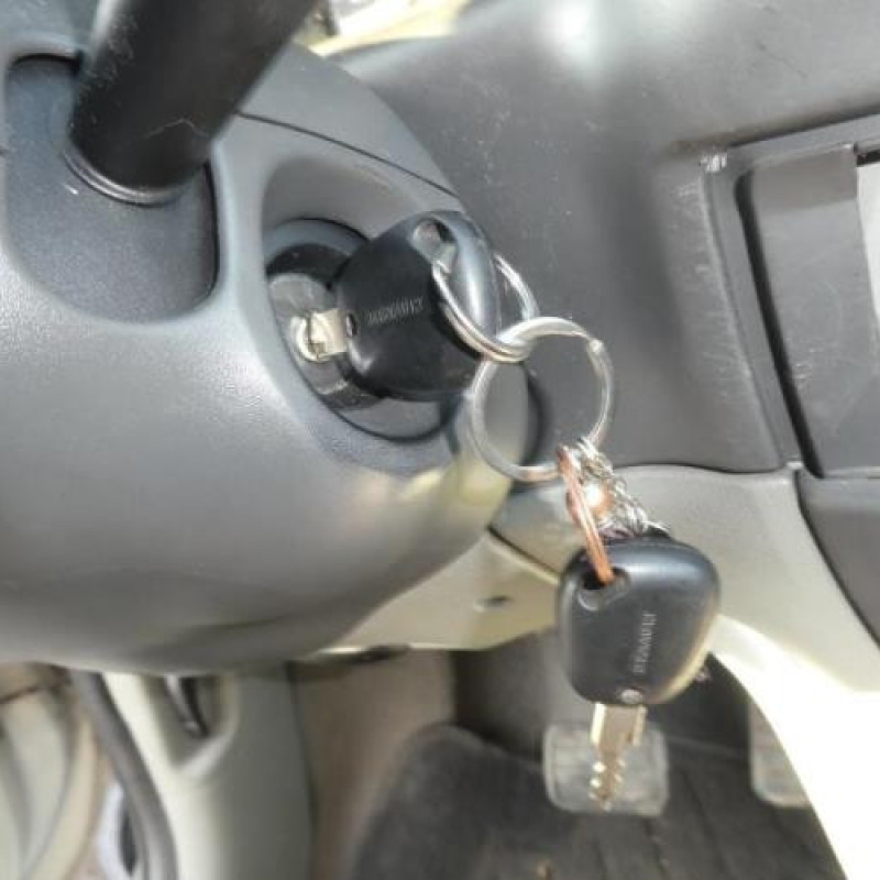 Serrure avant droit RENAULT SCENIC 1 Photo n°12