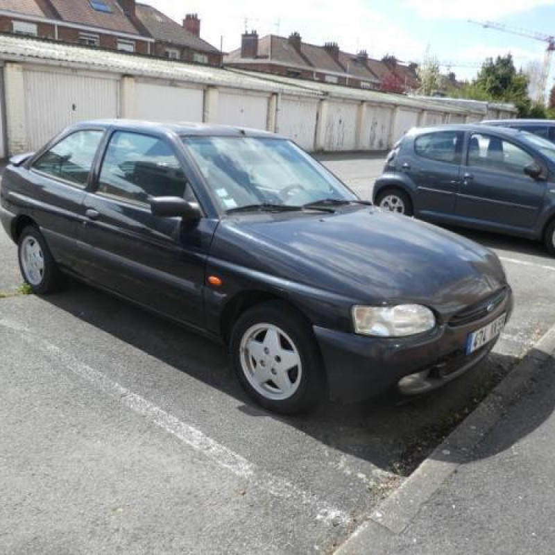 Ceinture arriere gauche FORD ESCORT 5 Photo n°5