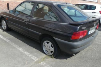 Ceinture arriere gauche FORD ESCORT 5