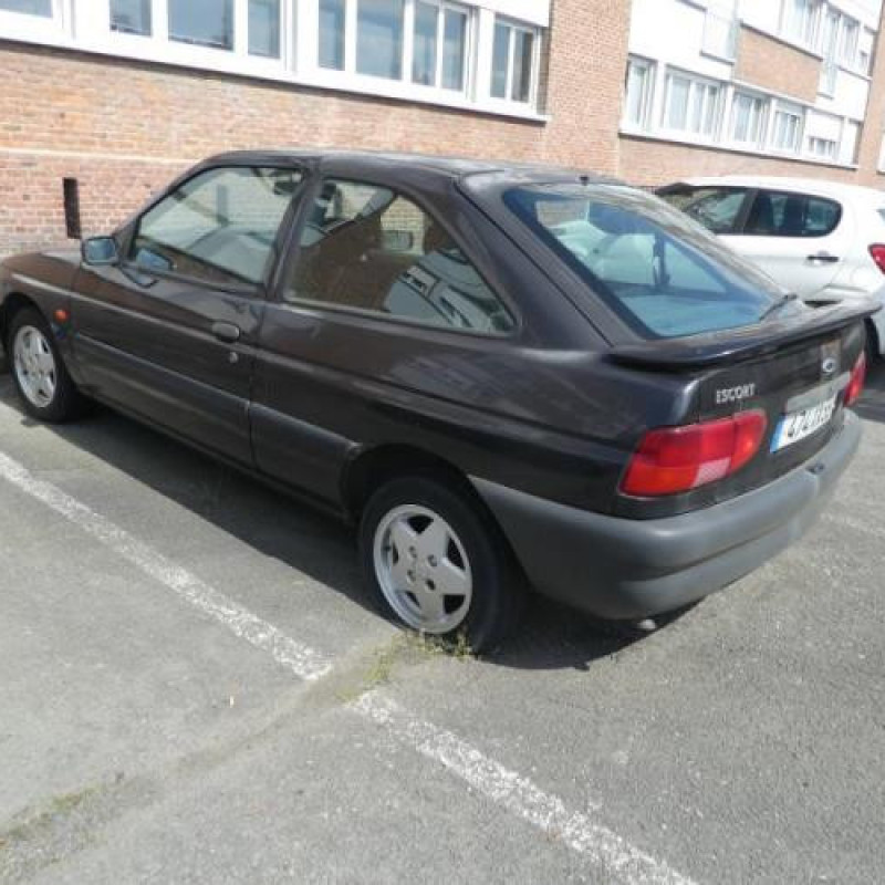 Ceinture arriere gauche FORD ESCORT 5 Photo n°7