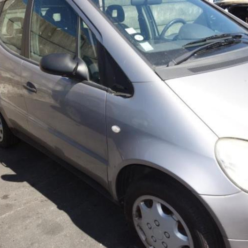 Feu arriere principal droit (feux) MERCEDES CLASSE A 168 Photo n°4