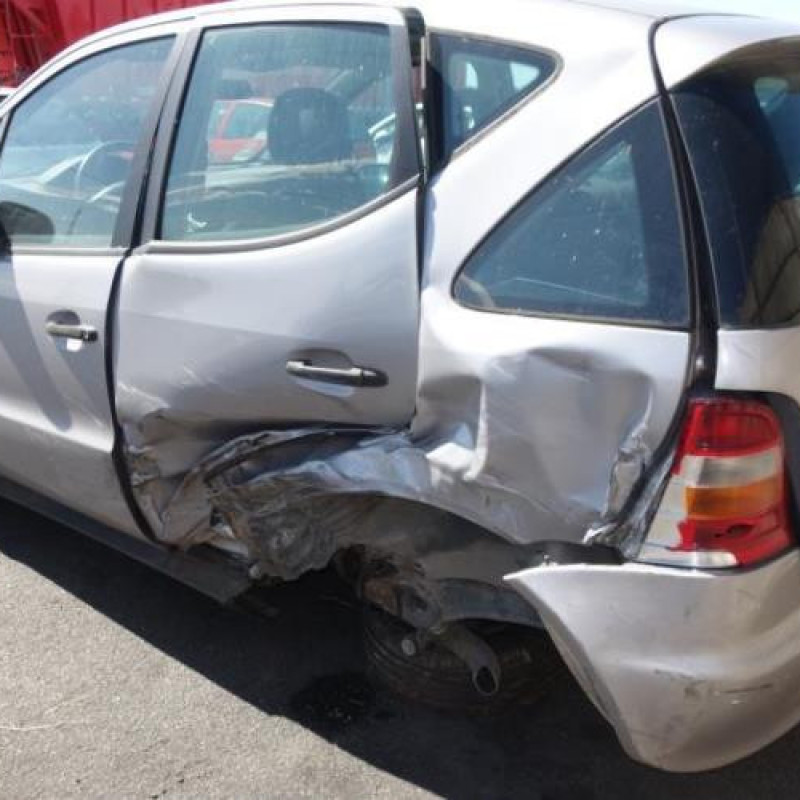 Feu arriere principal droit (feux) MERCEDES CLASSE A 168 Photo n°6