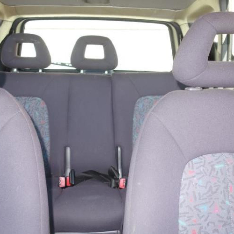 Feu arriere principal droit (feux) MERCEDES CLASSE A 168 Photo n°8