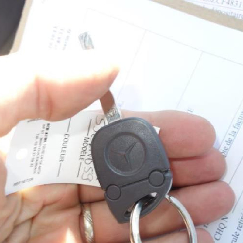 Leve vitre electrique avant droit MERCEDES CLASSE A 168 Photo n°12