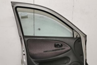 Porte avant gauche HYUNDAI LANTRA 2