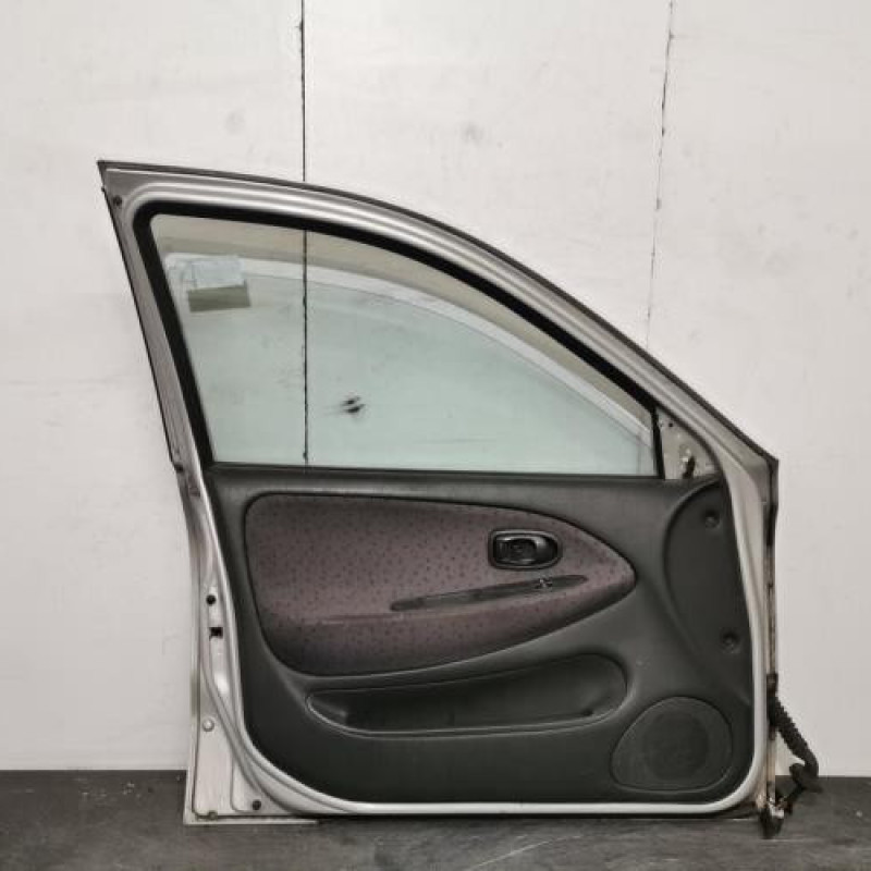 Porte avant gauche HYUNDAI LANTRA 2 Photo n°2