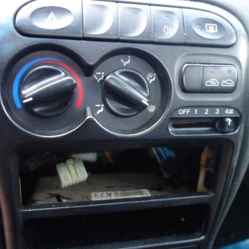 Porte avant gauche HYUNDAI LANTRA 2 Photo n°8