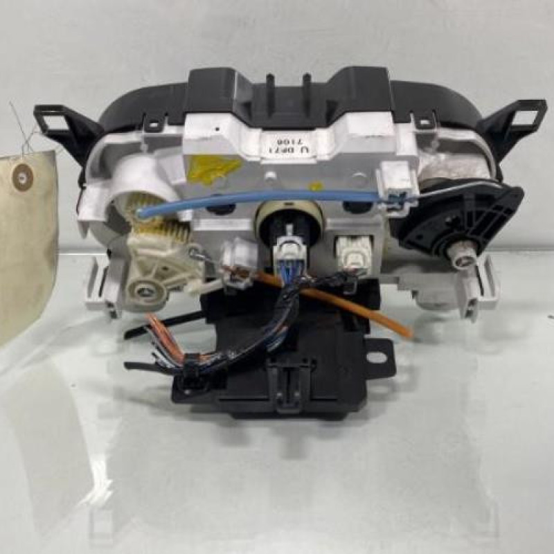 Commande chauffage MAZDA 2 2 Photo n°2